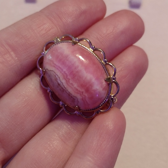 Vtg. '40s Rhodochrosite Brooch and Earrings Set - Picture 8 of 9